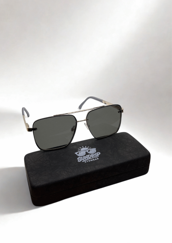 Aviator-Style Gradient Lens Sunglasses - Image 3
