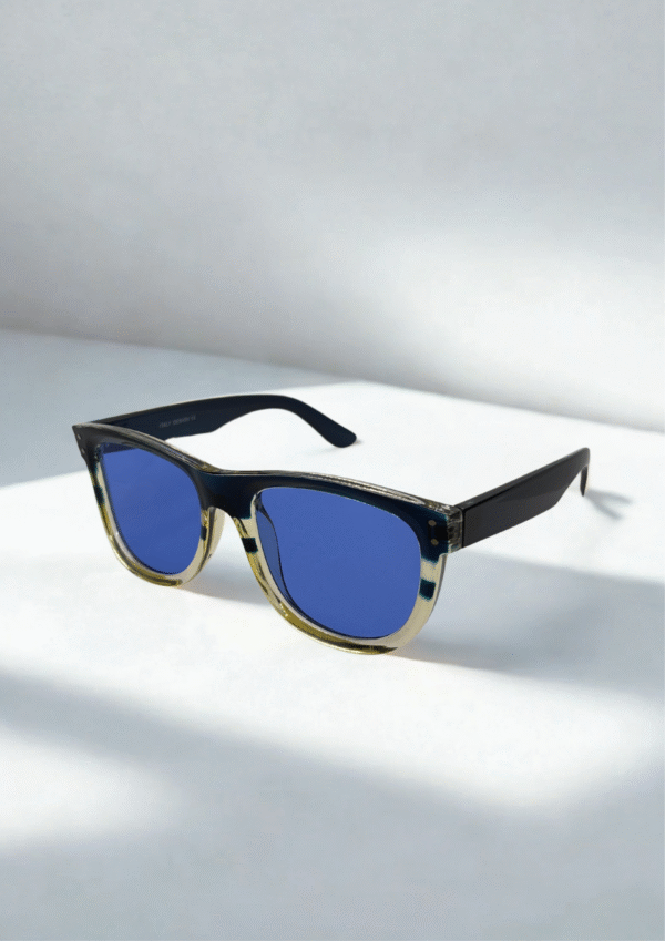 Retro Wayfarer Sunglasses – Blue Lens & Tortoiseshell Frame Edition